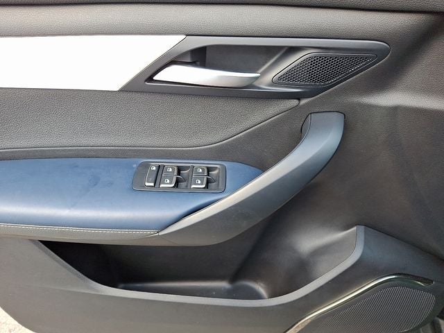 2023 VinFast VF 8 Plus