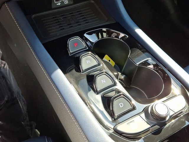 2023 VinFast VF 8 Plus