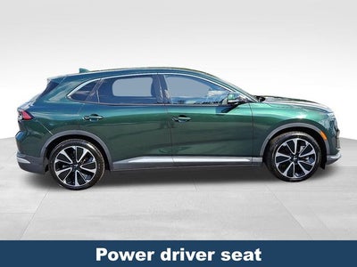 2023 VinFast VF 8 Plus