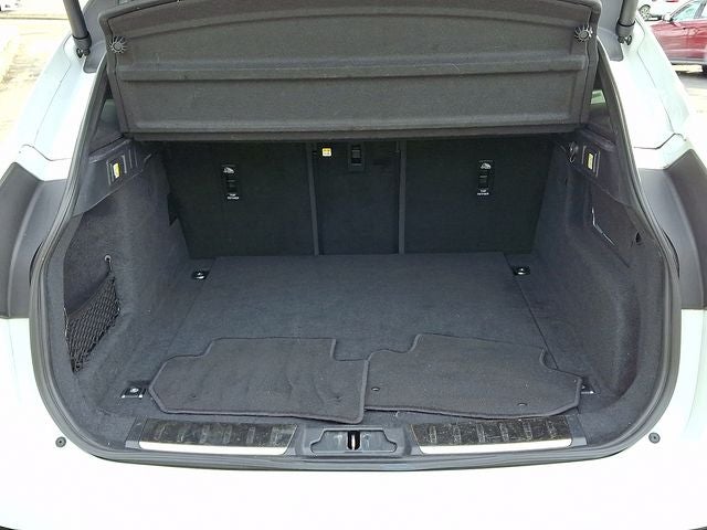 2024 Jaguar F-PACE P250 R-Dynamic S