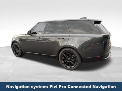 2025 Land Rover Range Rover SE
