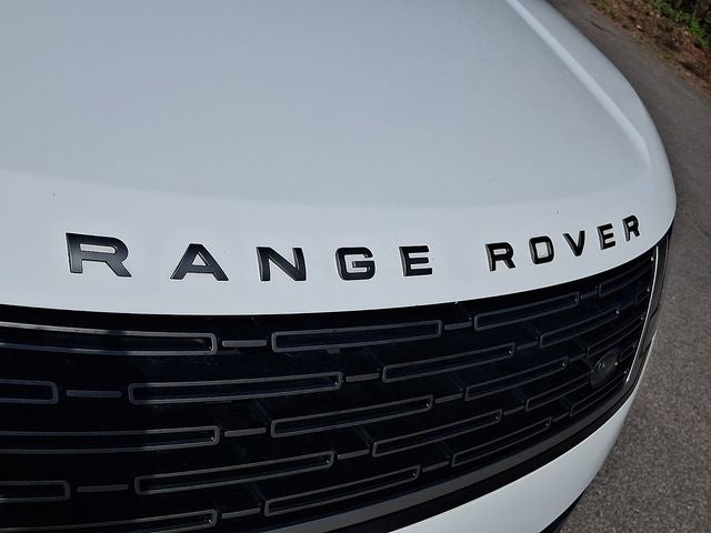 2023 Land Rover Range Rover SE LWB