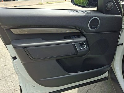 2023 Land Rover Discovery Metropolitan Edition