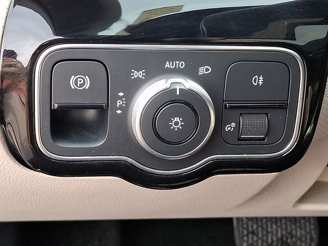 2022 Mercedes-Benz A-Class A 220