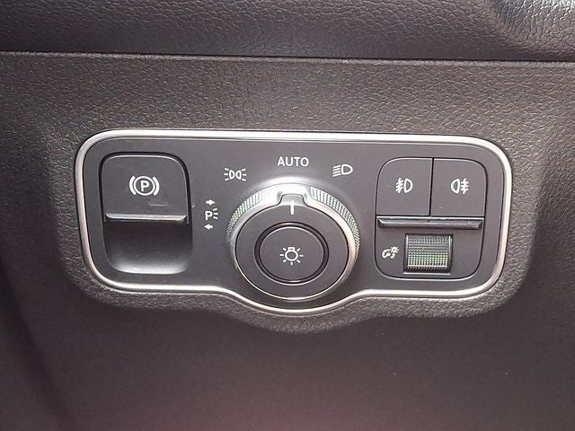 2025 Mercedes-Benz GLB GLB 250 4MATIC®