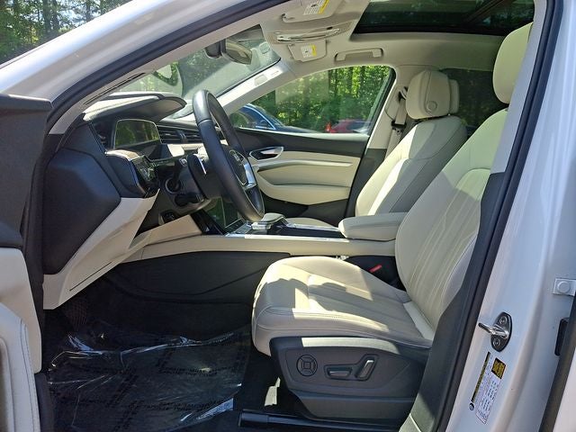 2024 Audi Q8 e-tron Premium Plus quattro