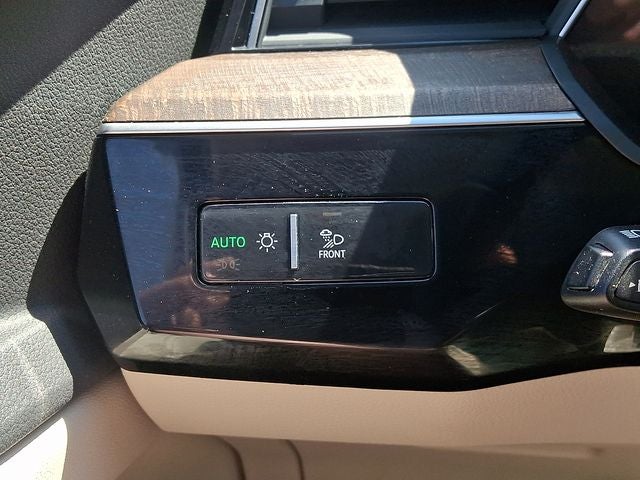 2024 Audi Q8 e-tron Premium Plus quattro
