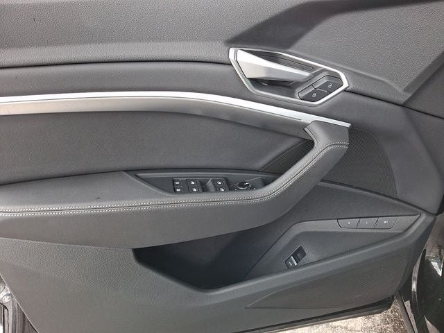 2021 Audi e-tron Premium quattro