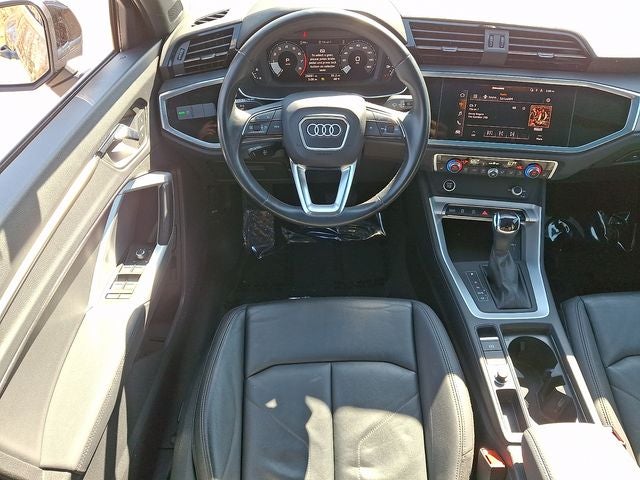 2022 Audi Q3 Premium quattro