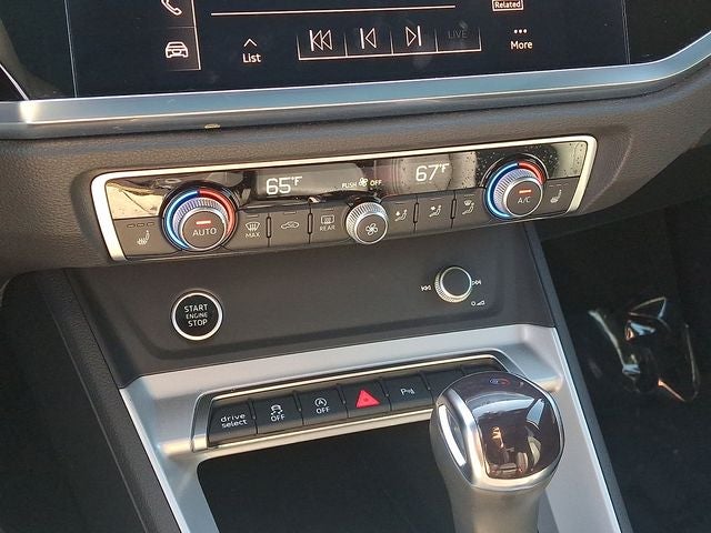 2022 Audi Q3 Premium quattro