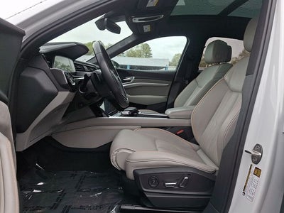 2024 Audi Q8 Sportback e-tron Prestige S line quattro