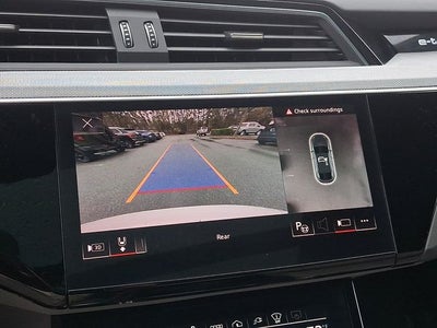 2024 Audi Q8 Sportback e-tron Prestige S line quattro