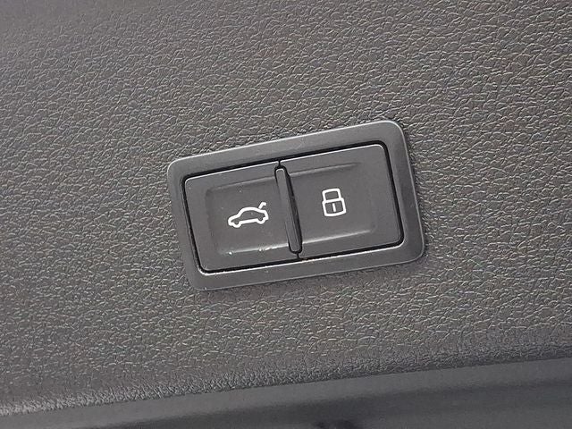 2024 Audi Q8 Sportback e-tron Prestige S line quattro