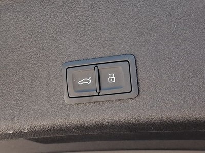2019 Audi e-tron Premium Plus quattro