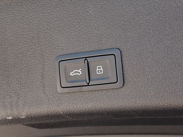 2019 Audi e-tron Premium Plus quattro