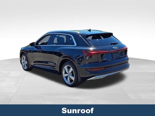 2019 Audi e-tron Premium Plus quattro