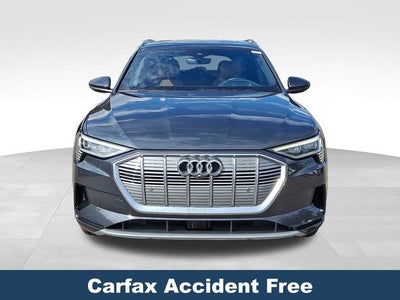 2019 Audi e-tron Prestige quattro