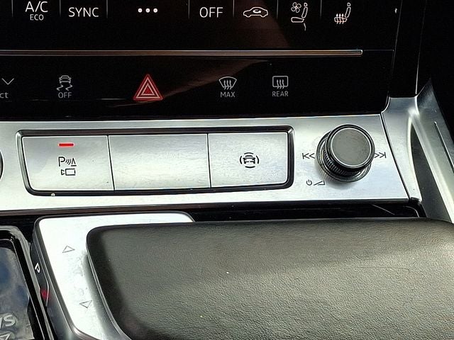 2019 Audi e-tron Prestige quattro