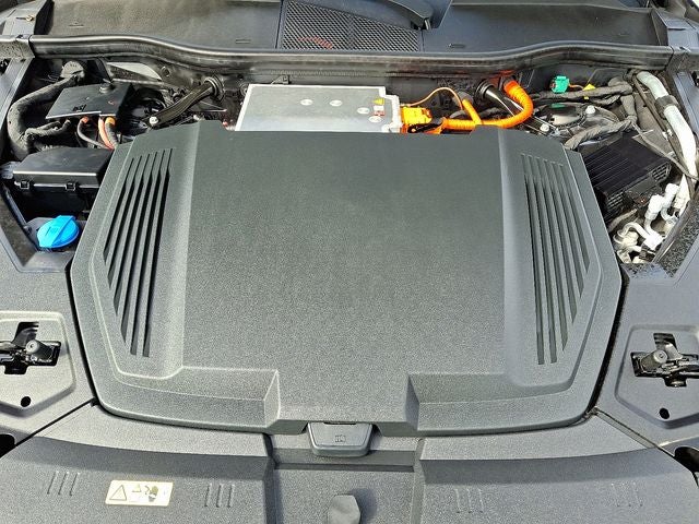 2019 Audi e-tron Prestige quattro