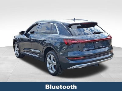 2019 Audi e-tron Prestige quattro