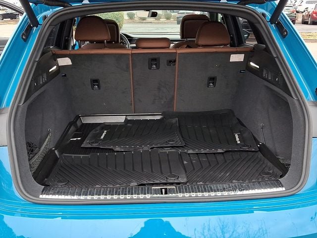 2019 Audi e-tron Prestige quattro