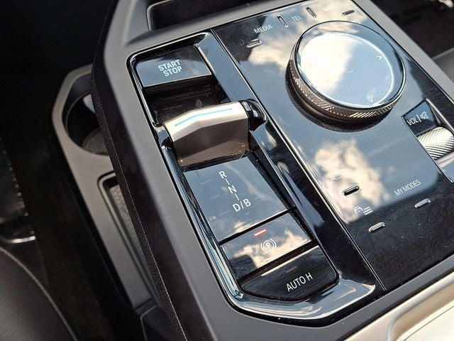 2023 BMW iX xDrive50