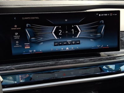 2025 BMW 7 Series 740i