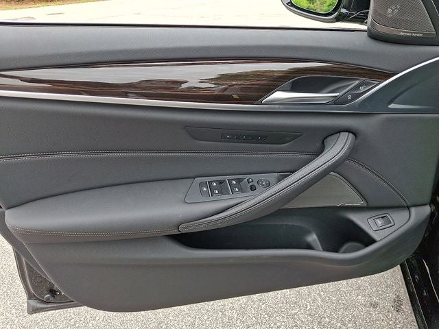 2023 BMW 5 Series 530i
