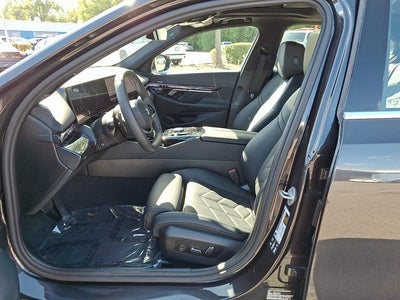 2025 BMW 5 Series 540i xDrive