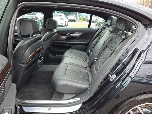 2022 BMW 7 Series 750i xDrive