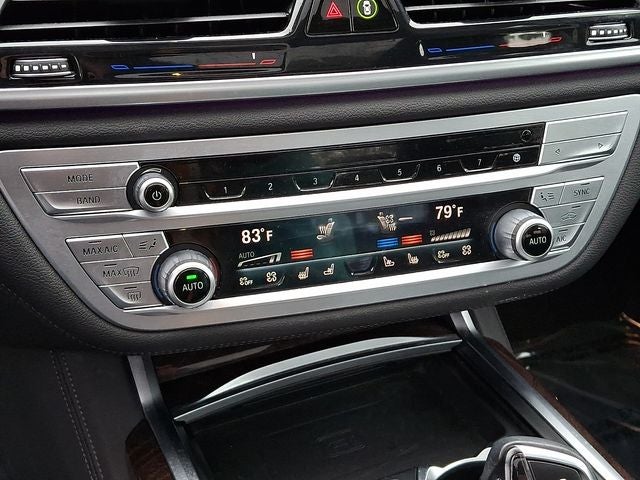 2022 BMW 7 Series 750i xDrive