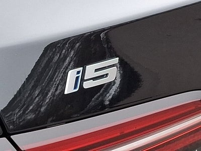 2025 BMW i5 eDrive40