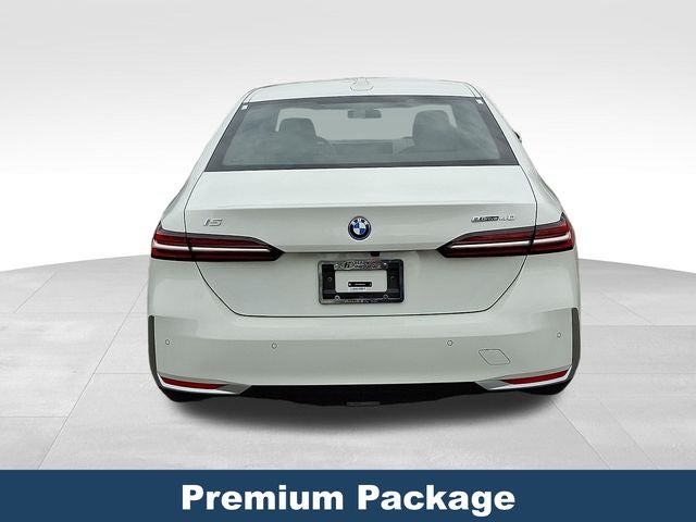 2024 BMW i5 eDrive40