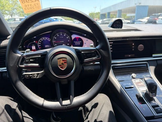 2023 Porsche Panamera Base