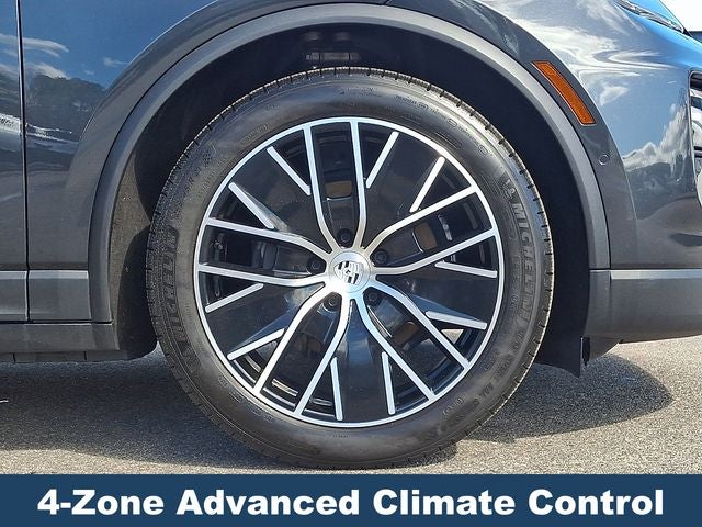 2024 Porsche Macan Electric 4