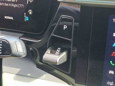 2024 Porsche Macan Electric 4