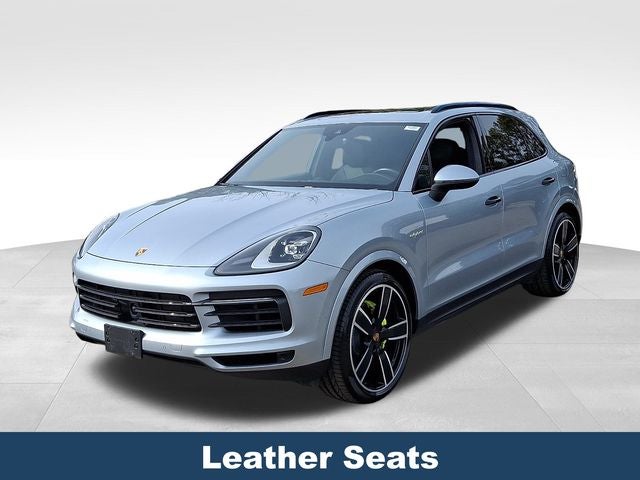 2022 Porsche Cayenne E-Hybrid Base