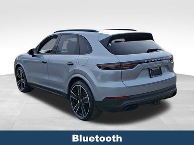 2022 Porsche Cayenne E-Hybrid Base