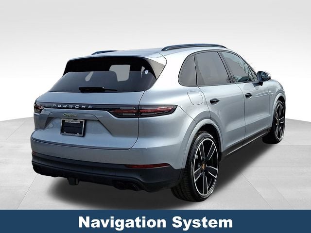 2022 Porsche Cayenne E-Hybrid Base