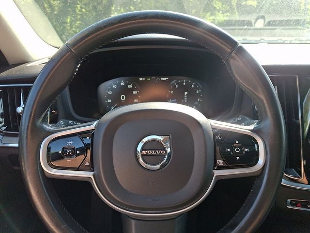 2021 Volvo V60 Cross Country T5