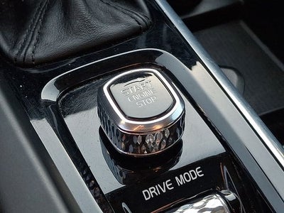 2021 Volvo V60 Cross Country T5