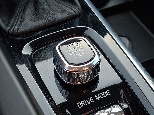 2021 Volvo V60 Cross Country T5