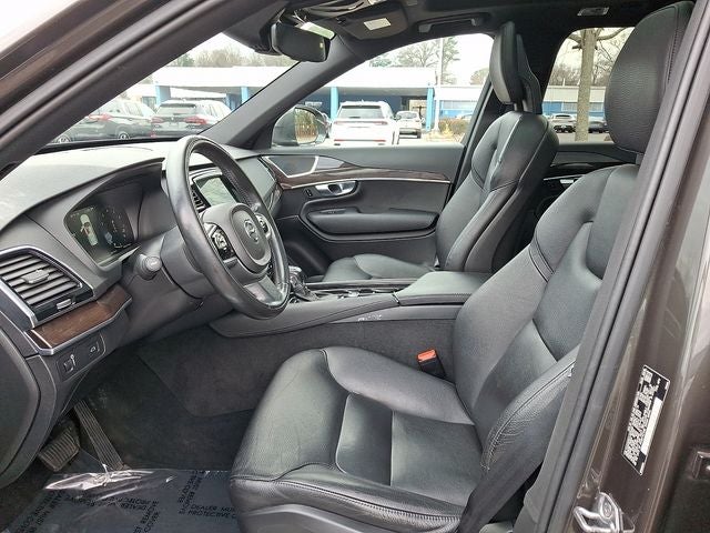 2018 Volvo XC90 T6 Momentum