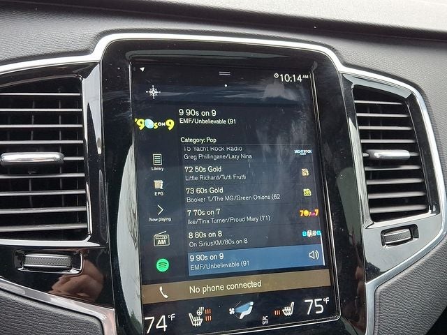 2018 Volvo XC90 T6 Momentum