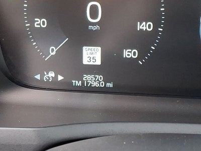 2018 Volvo XC90 T6 Momentum