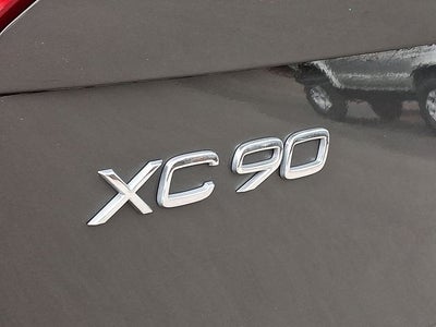2018 Volvo XC90 T6 Momentum