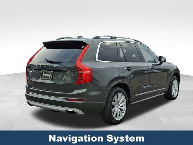 2018 Volvo XC90 T6 Momentum