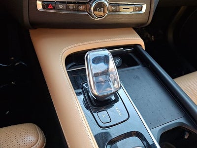 2021 Volvo XC90 Recharge Plug-In Hybrid T8 Inscription 7 Passenger