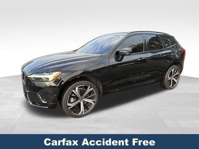 2022 Volvo XC60 Recharge Plug-In Hybrid T8 R-Design