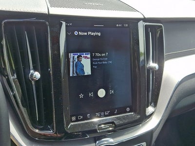 2022 Volvo XC60 Recharge Plug-In Hybrid T8 R-Design